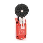 Rockwell Automation Safety Limit Switch, 30mm Metal, Adjustable Rubber Roller, 2 N.C., 2 N.O., BBM, 1/2 inch NPT Conduit