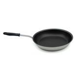 14-inch Wear-Ever rivetless fry pan with CeramiGuard II nonstick coating and Cool Handle silicone handle, Vollrath EZ4014