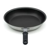 14-inch Wear-Ever rivetless fry pan with CeramiGuard II nonstick coating and Cool Handle silicone handle, Vollrath EZ4014