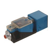 Rockwell Automation 871L-D20EP40-D4 3-Wire DC Limit Switch Style Standard Barrel Shielded Proximity Sensor, Proximity Sensing Method, Source (PNP) Output, 1NO-1NC Contact Configuration, 10 to 60 VDC