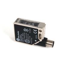 Rockwell Automation 45CRM Color Registration Mark Sensor, 3 mm x 1 mm ( Horizontal), 2 x NPN/PNP Complementary Outputs; IO-Link (V1.0), Light or Dark Operation, 11 mm ± 2 mm Sensing Distance, Micro Quick-Disconnect (DC)