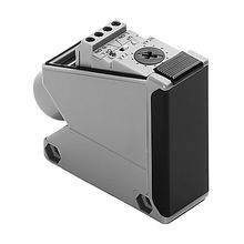 Rockwell Automation PHOTOSWITCH Photoelectric Sensor, 2m (6.6ft) Background Suppression, 24-240V AC/DC - LO or DO selectable, SPST N.O. Relay