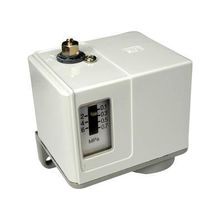 SMC® IS300-02 Standard Pneumatic Pressure Switch, Threaded Connection