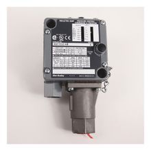 Rockwell Automation 836T Pressure Controls - Traditional Machine Tool, T - Style Pressure Control. 5000 psi. Enclosure Type 1, 4 and 13 Industrial use.. S.P.D.T., 2 - circuit contact block. No Modifications
