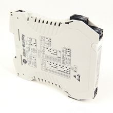 Rockwell Automation 931S-F1C2D-DC 3-Way Frequency Signal Conditioner, Frequency Input
