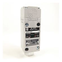 Rockwell Automation 802PR-LABA2 2-Wire AC High Output Shielded Proximity Sensor, Proximity Sensing Method, 1NO-1NC Contact Configuration