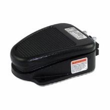 LINEMASTER® 632-DA Clipper Foot Switch, 125/240/250 VAC, 10/20 A, 1.5 hp