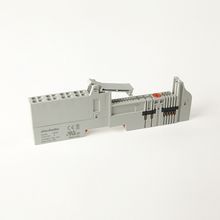 Rockwell Automation POINT I/O One-piece Terminal Base with Screw Clamp, 8 Terminations