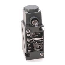 Rockwell Automation Limit Switch, NEMA Type 4 and 13 Oiltight Construction, Plug-In, Lever Type, Spring Return, Neutral Position, 4-Circuit, Whole Switch