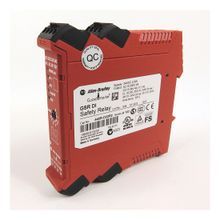 Rockwell Automation Guardmaster 440R-D22R2 Dual Input Safety Relay, 1NC Solid State Immediate Auxiliary Output/2NO Immediate Safety Output Contact Form, 24 VDC Coil