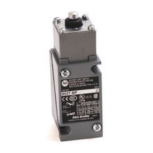 Rockwell Automation Limit Switch, NEMA Type 4 and 13 Oiltight Construction, Plug-In, Top Push Rod, Adjustable, 2-Circuit, Whole Switch